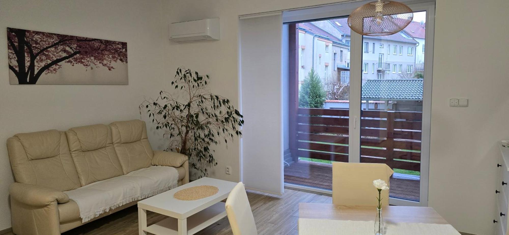 Znojmo Apartmany ภายนอก รูปภาพ